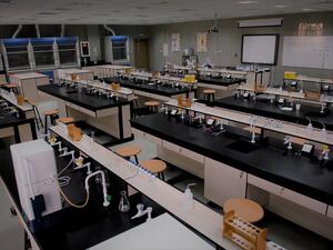 Abu Dhabi University Launches New Concentrations for College of Engineering and College of Arts and Sciences