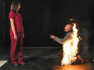 Professional stuntman proposes to his girlfriend while on fire (Twitter)