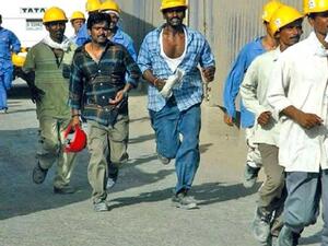  ترحيل 360 ألف وافد من الكويت على المدى القصير