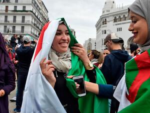 وافق مجلس الأمة الجزائري على مسودة الدستور الجديد في جلسة علنية 