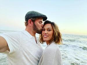 Kellan Lutz with his wife  (Instagram)