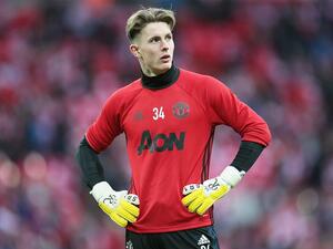 دين هندرسون