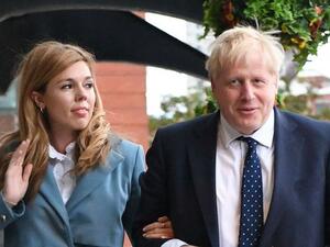 Boris Johnson and Carrie Symonds  (Twitter)