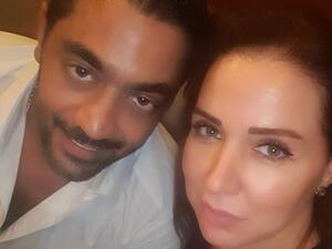 بعد سنوات من الانفصال: أحمد فلوكس يعود لزوجته الأولى