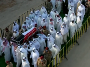 جنازة أمير الكويت الراحل اقتصرت على الأقارب فقط