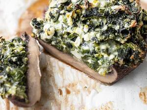 فطر بورتوبيلو محشي بالسبانخ