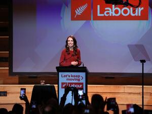 New Zealand Prime Minister Jacinda Ardern speaks at the Labour Election Day party after the Labour Party won New Zealand's general election in Auckland on October 16, 2020. MICHAEL BRADLEY / AFP