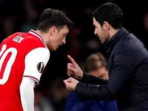 صورة أرشيفية لآرتيتا وأوزيل