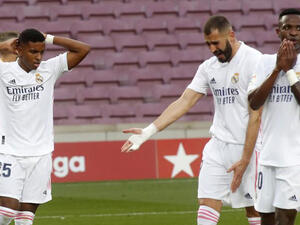 بنزيمة يواصل إثارة الجدل