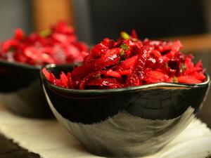 سلطة اليقطين والريكوتا والشمندر