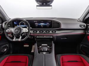 سيارة Mercedes-AMG GLE 53 4MATIC+ كوبيه: نجمة جديدة ترسي معاييرها الخاصة للأداء القوي على الطرق بالسلطنة