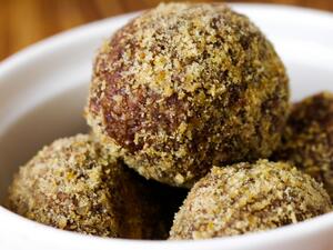 أسهل وصفة لتحضير كرات الطاقة