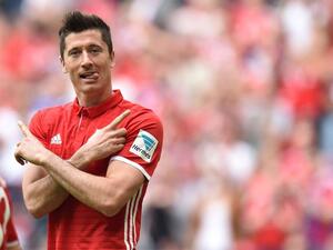 ليفاندوفسكي ينقذ بايرن ميونيخ