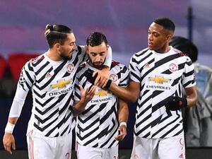 يونايتد يصعق باريس