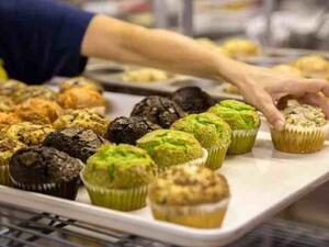 استبدال الزبدة والسمنة بزيت الذرة، دوّار الشمس أو الكانولا.