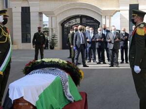 غيب الموت الدكتور صائب عريقات  الثلاثاء، متأثرا باصابته بفيروس كورونا