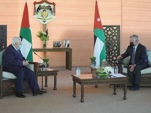 King Abdullah II, accompanied by His Royal Highness Crown Prince Al Hussein, receives Palestinian President Mahmoud Abbas and discusses developments related to the Palestinian cause. (Twitter)