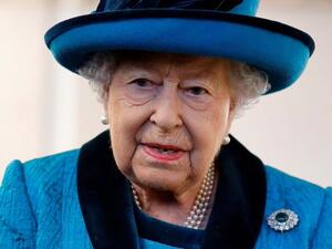  Queen Elizabeth (Twitter)