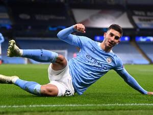 توريس يحتفل بهدفه