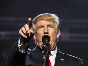 Donald Trump speaks at Edison New Jersey Hindu Indian-American rally for "Humanity United Against Terror". (Shutterstock/ File Photo)