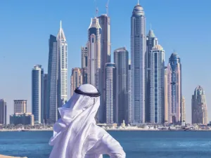 الإمارات 