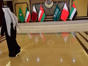السعودية تقول إن حل الخلاف الخليجي يبدو قريبا