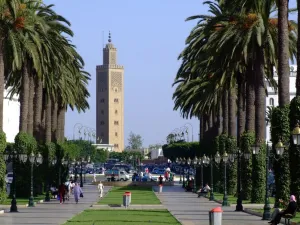 السفير الأمريكي في الرباط يعلن أن بلاده اعتمدت خريطة للمغرب تضم الصحراء الغربية
