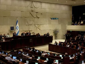 إسرائيل تجري انتخابات مبكرة ونتنياهو يواجه تحديات جديدة