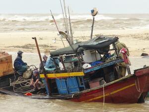 192 وفاة وخسائر 1.3 مليار دولار جراء أعاصير بفيتنام