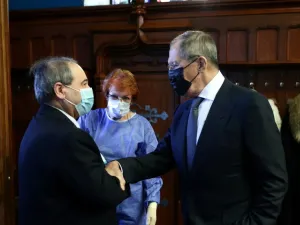 وصل وزير الخارجية والمغتربين السوري فيصل المقداد، إلى العاصمة الروسية موسكو في زيارة رسمية