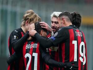 بارما يجبر ميلان على التعادل