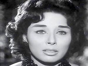لبنى عبد العزيز