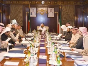 8 وزراء على الأقل من التشكيلة الحكومية الحالية سيطولهم التغيير