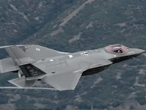 إسرائيل هي الوحيدة من دول الشرق الأوسط التي تمتلك مقاتلات متطورة من نوع "F-35"