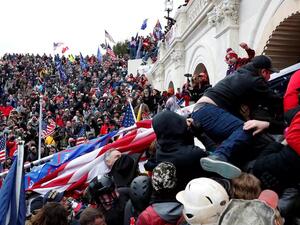 اقتحام مبنى الكابيتول