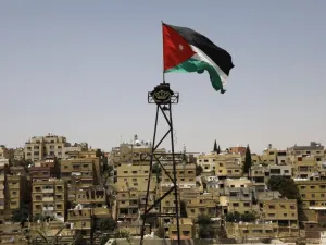 الأشغال الشاقة 8 سنوات لشخص اعتدى جنسيا على طفلتين في الأردن