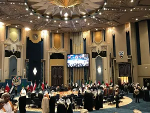 تأتي بوادر الحلحلة في وقت تستعد دول الخليج للتعامل مع إدارة أميركية جديدة