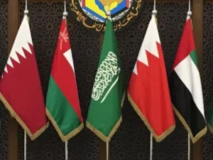 أمير الكويت ونائب رئيس الإمارات وولي عهد البحرين يتوجهون إلى السعودية لحضور القمة الخليجية