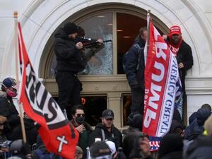 الولايات المتحدة.. اعتقال مفوض نيو مكسيكو على خلفية اقتحام الكابيتول