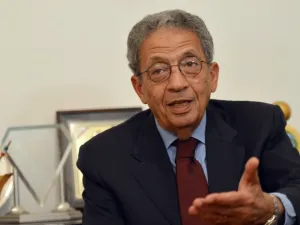 عمرو موسى