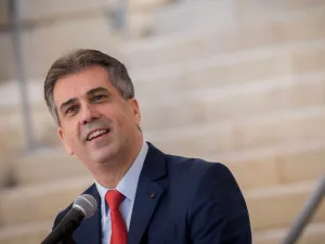 وزير المخابرات إيلي كوهين 