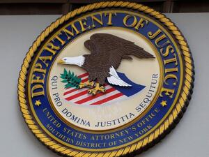 وزارة العدل الأمريكية توجه تهمة "سرقة بيانات" إلى روسية ومواطنين عربيين
