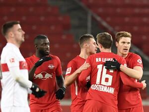 لايبتزيش يقتنص الصدارة