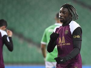 كين يحتفل بهدفه