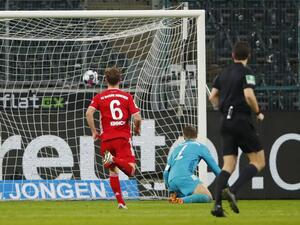 نويهاوس سجل هدفاً رائعاً في شباك العملاق مانويل نوير