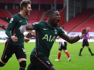 أورييه يحتفل بهدفه