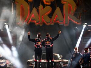 العملاق الفرنسي المشهور بميني يظفر باللقب الرابع عشر في مسيرته.