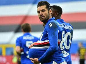 كاندريفا يحتفل بهدفه في فريقه السابق