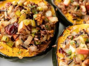 قرع محشي بالأرز البري