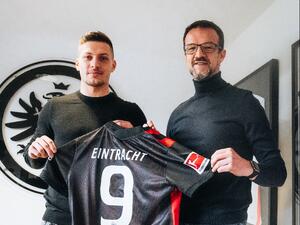 يوفيتش يعود إلى فرانكفورت